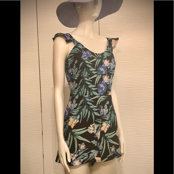 TWIK Summer romper - Picture 1 of 5